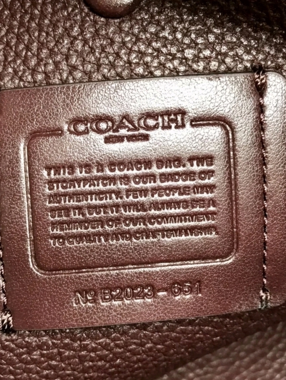 NWOT Coach Blk Pebbled Leather Lora Whipstitch Bucket Bag Detachable Crossbody - Picture 11 of 16